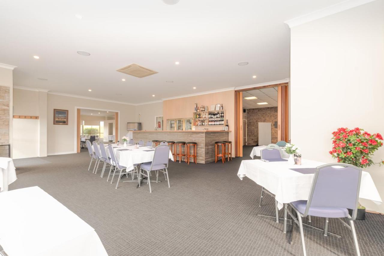 Seasonal South Motel & Function Centre Ulverstone Buitenkant foto