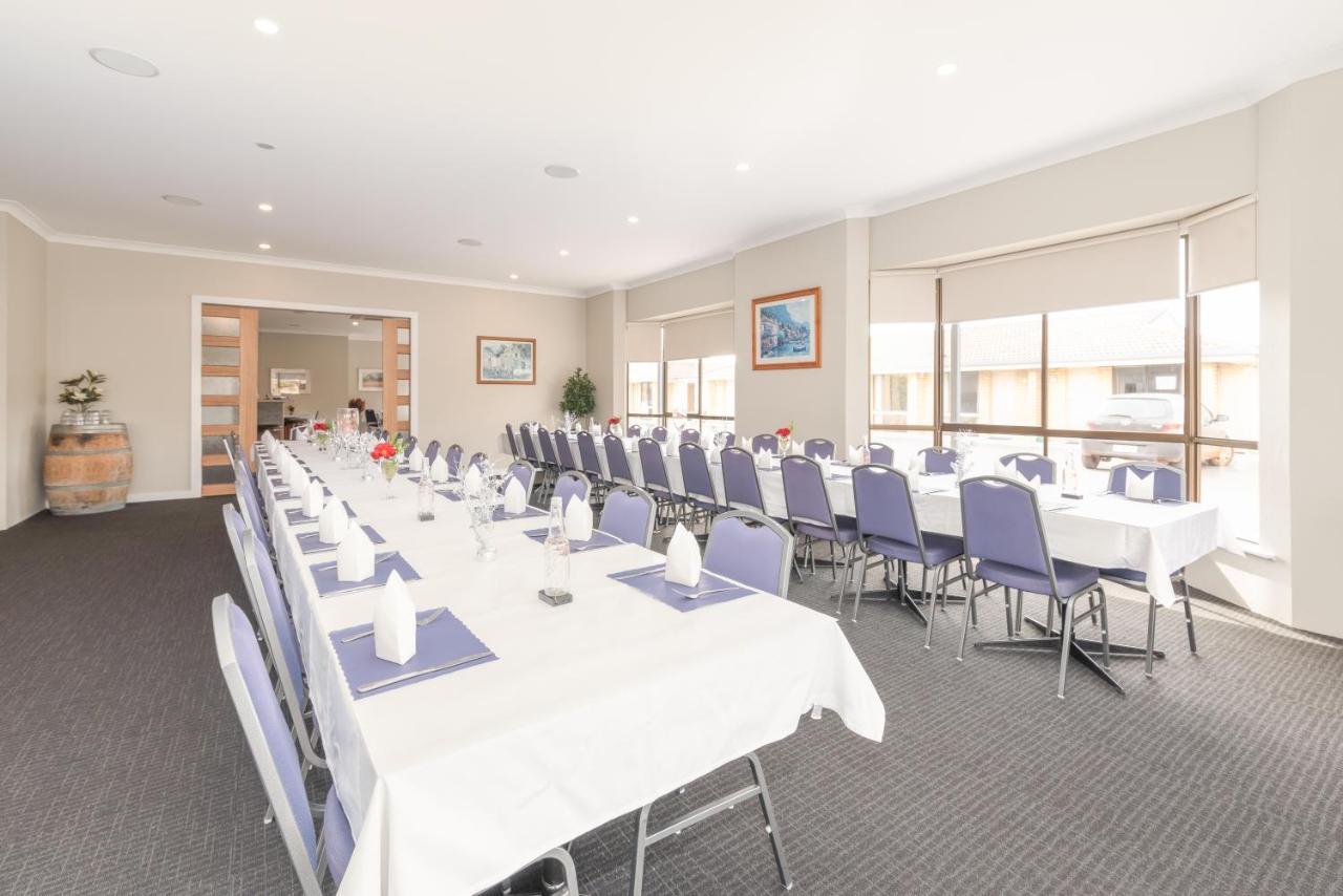 Seasonal South Motel & Function Centre Ulverstone Buitenkant foto