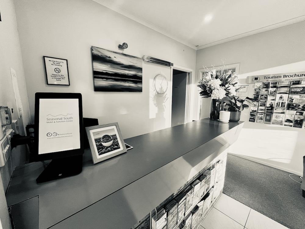 Seasonal South Motel & Function Centre Ulverstone Buitenkant foto