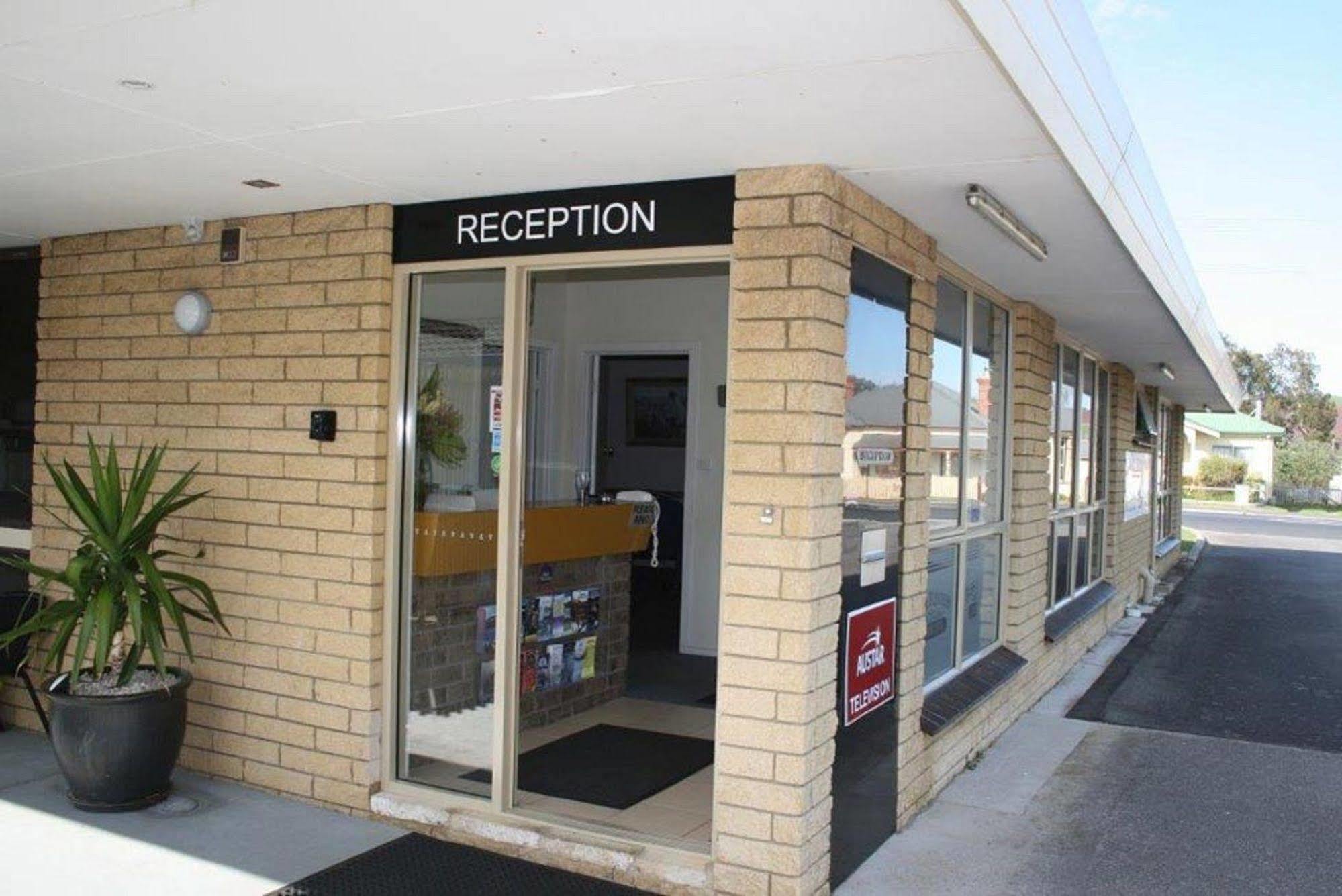 Seasonal South Motel & Function Centre Ulverstone Buitenkant foto