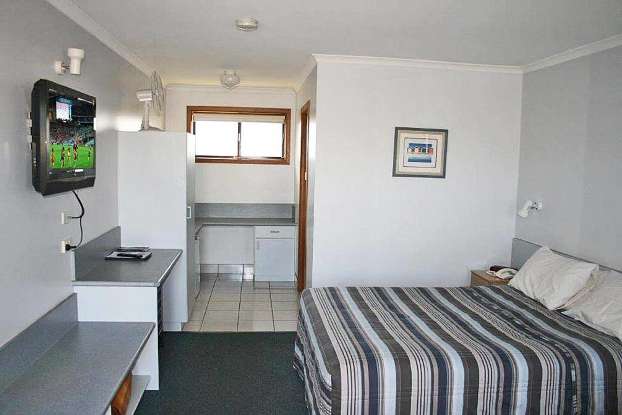 Seasonal South Motel & Function Centre Ulverstone Buitenkant foto