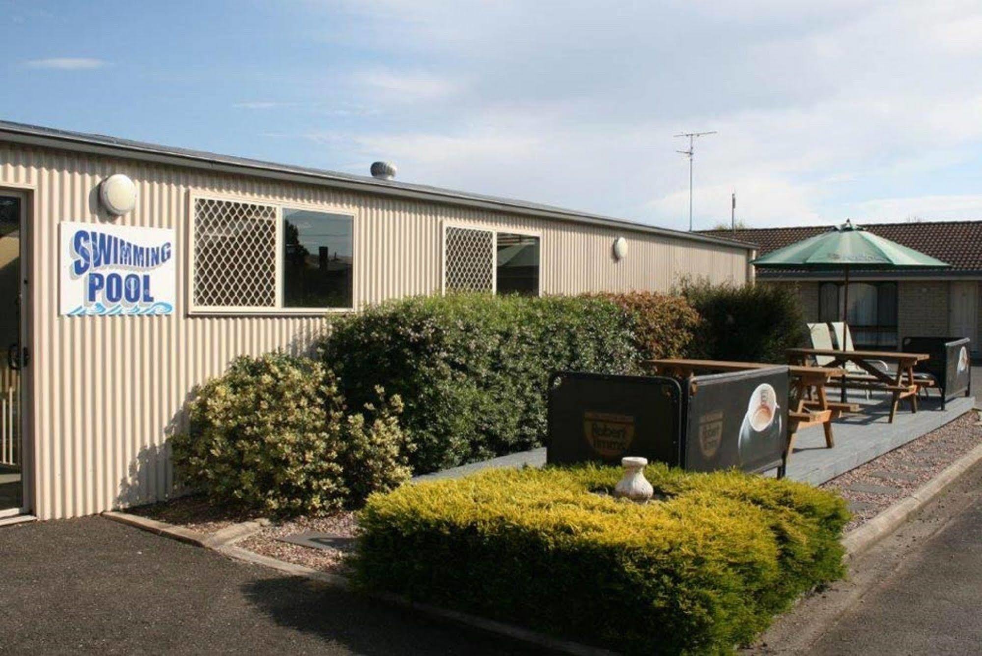Seasonal South Motel & Function Centre Ulverstone Buitenkant foto