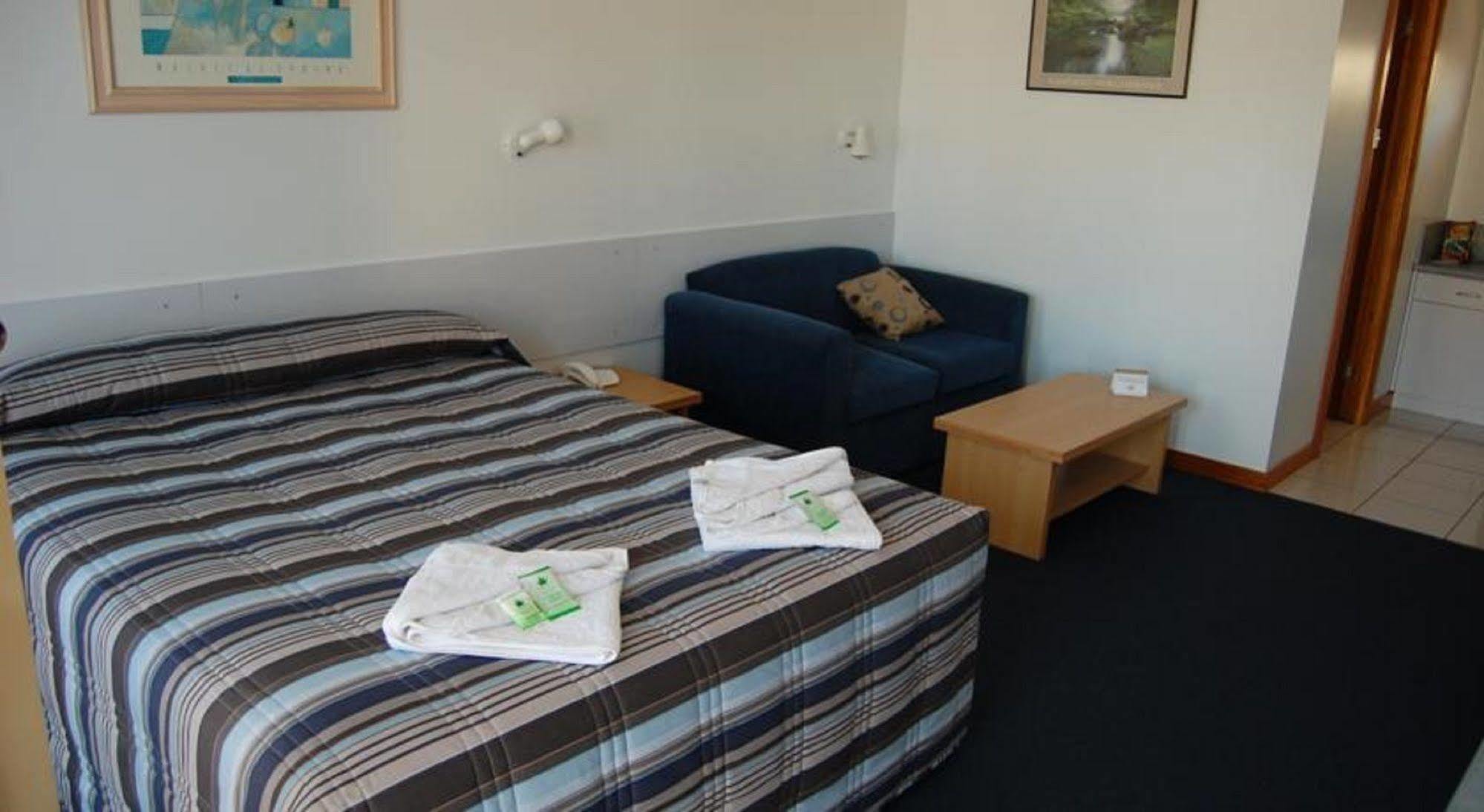 Seasonal South Motel & Function Centre Ulverstone Buitenkant foto