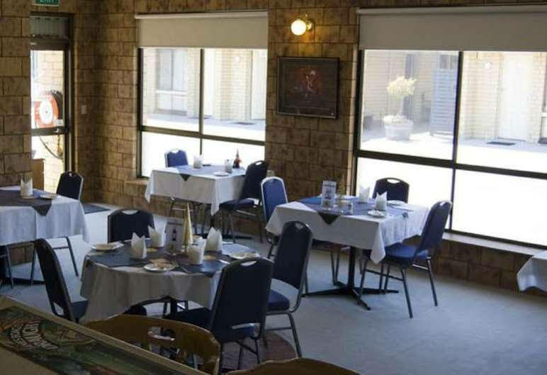 Seasonal South Motel & Function Centre Ulverstone Buitenkant foto